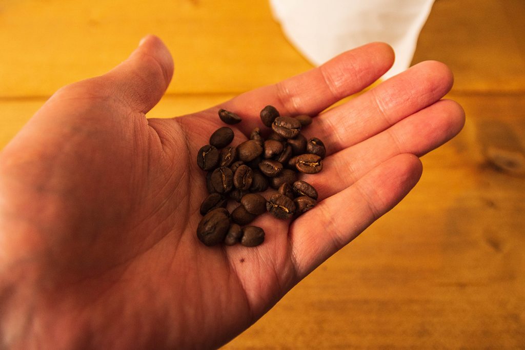 コーヒーソルジャーの豆の煎り具合は浅くもなく深くもなくちょうどよい